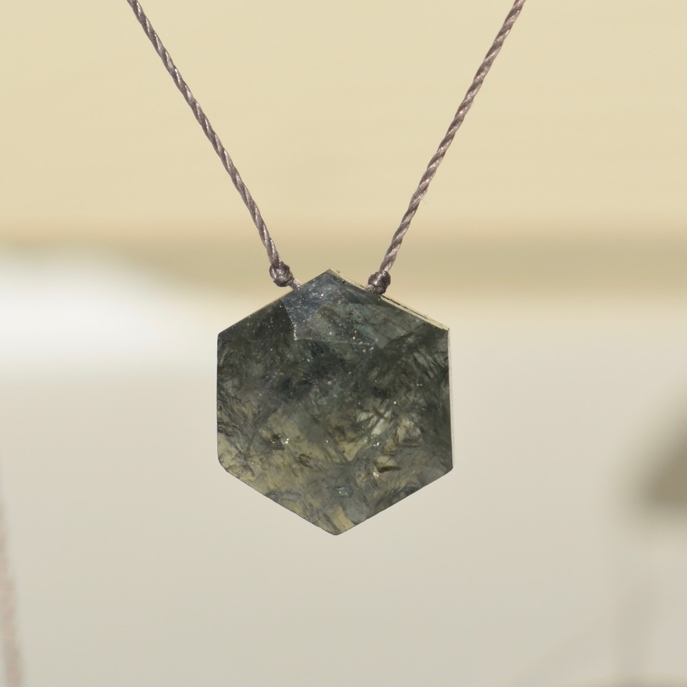 Moss Aquamarine Necklace - Picture 5 of 8